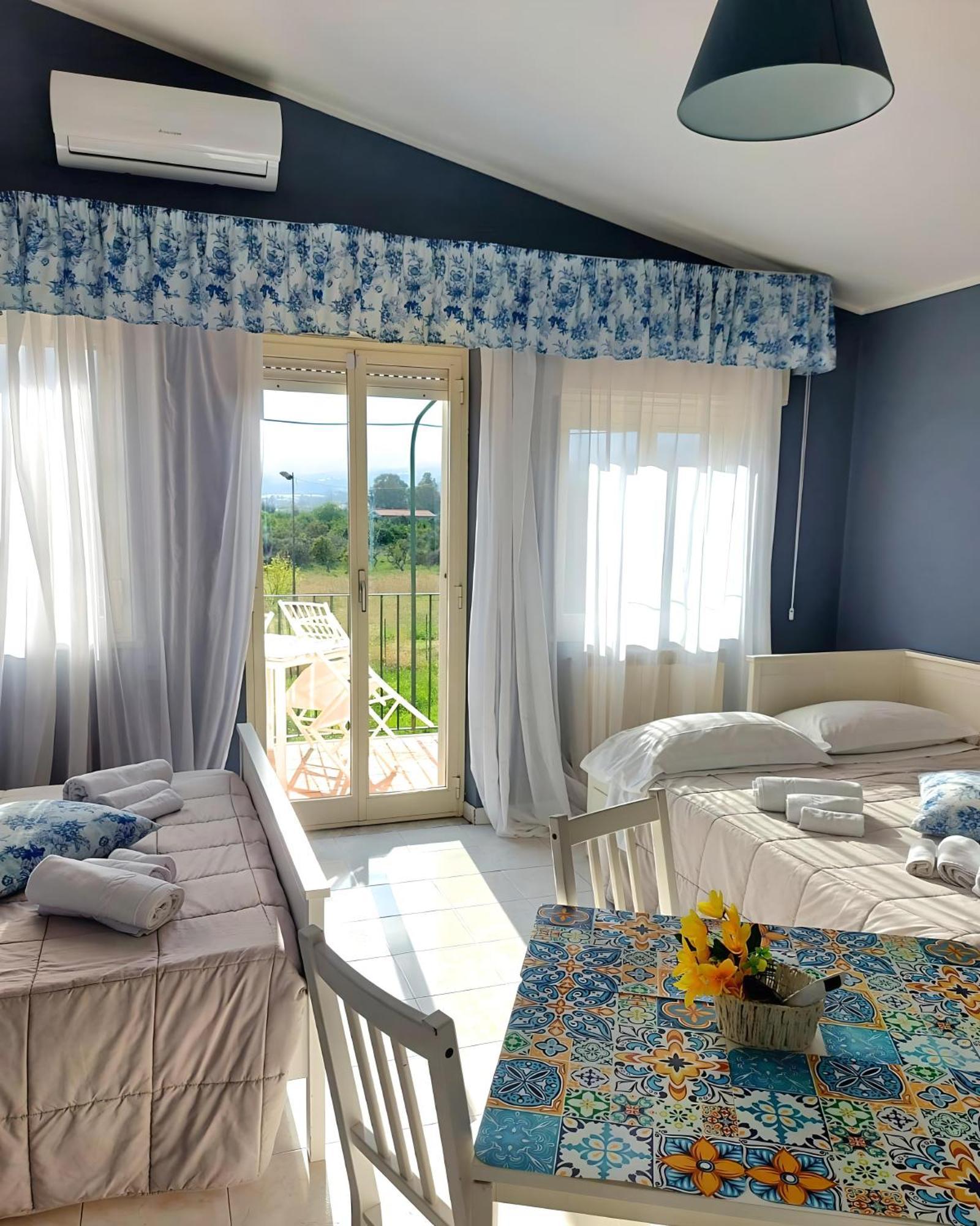 Villa Nadira Giardini Naxos Exterior foto