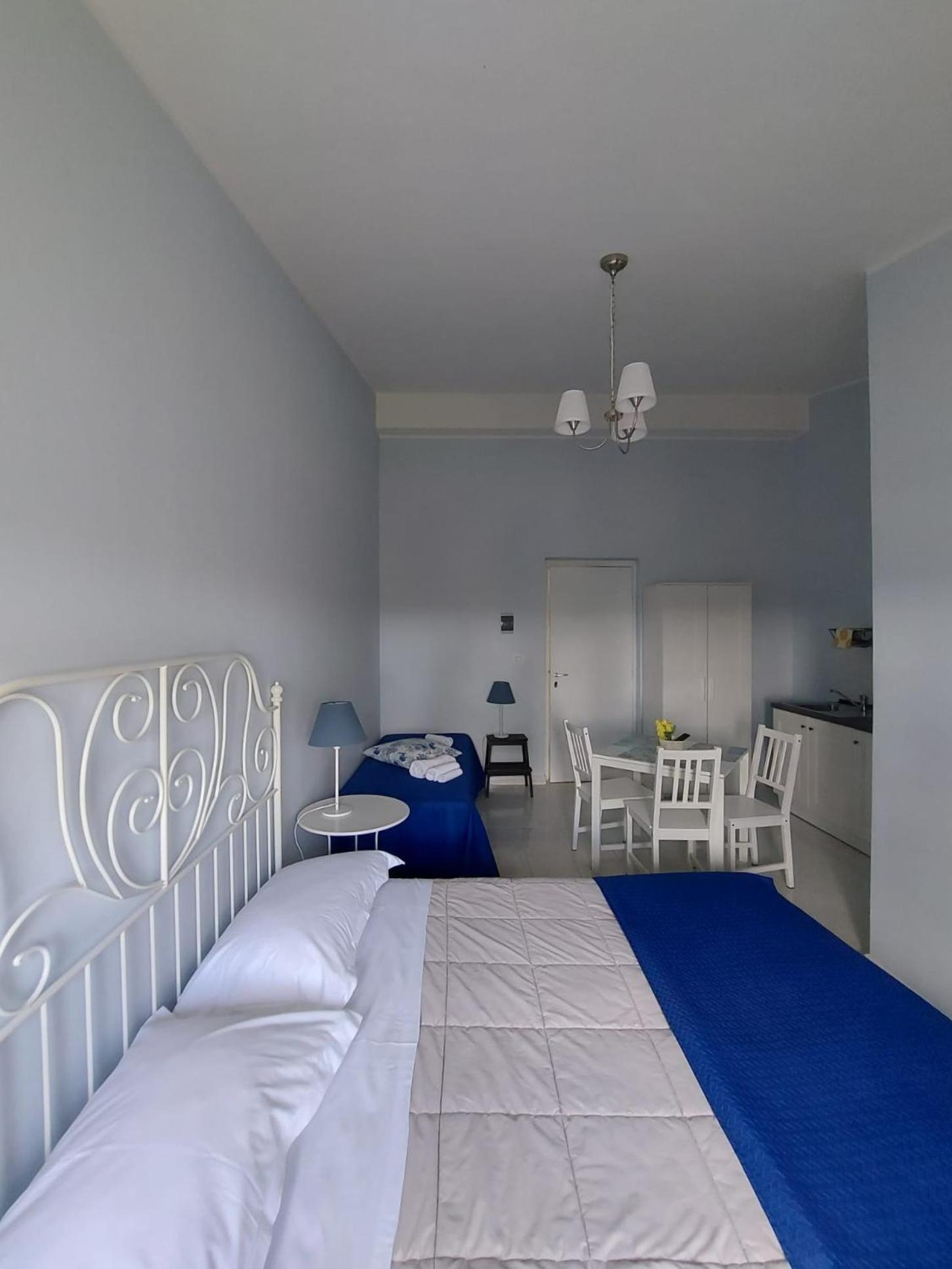 Villa Nadira Giardini Naxos Exterior foto