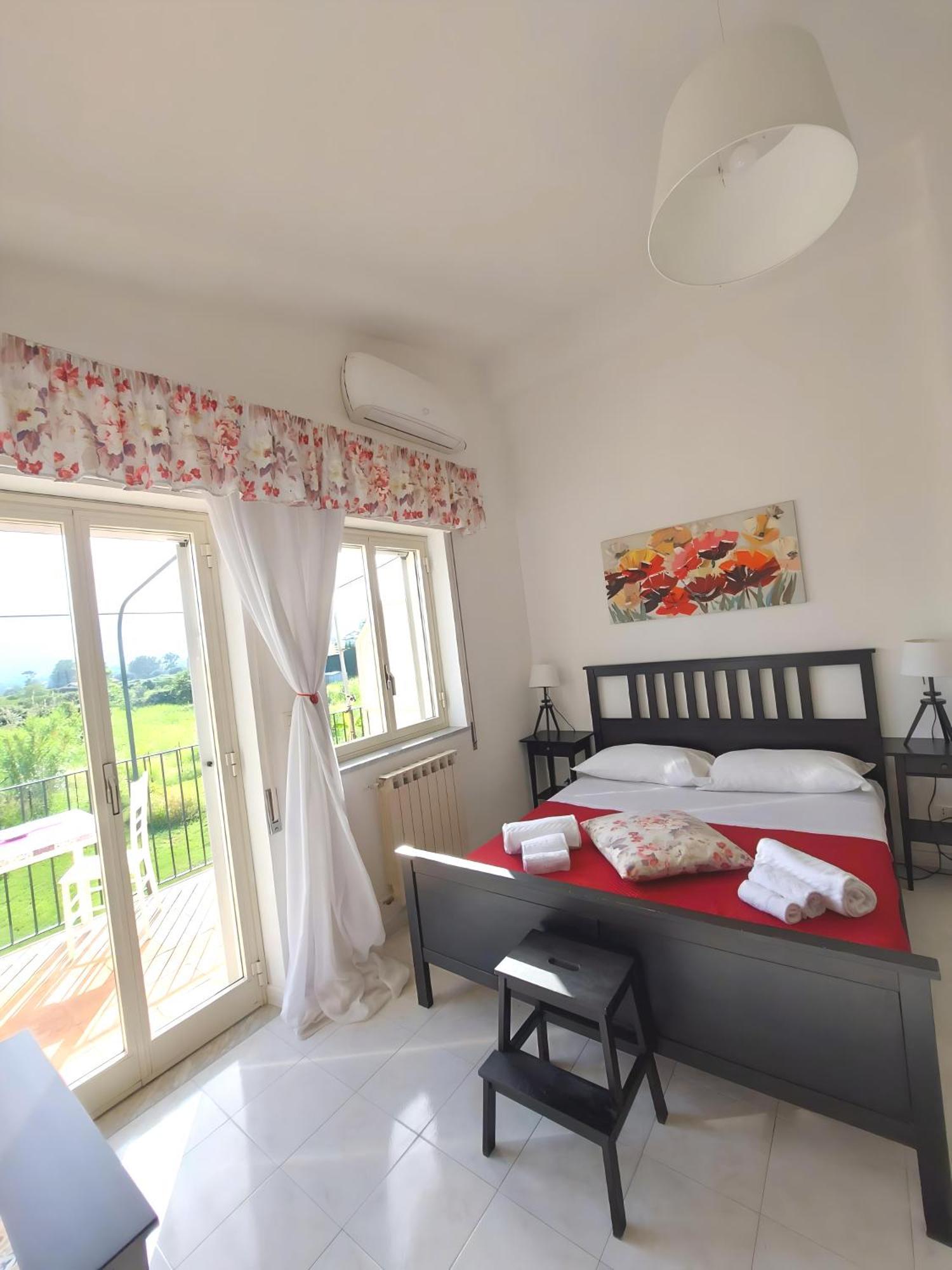 Villa Nadira Giardini Naxos Exterior foto