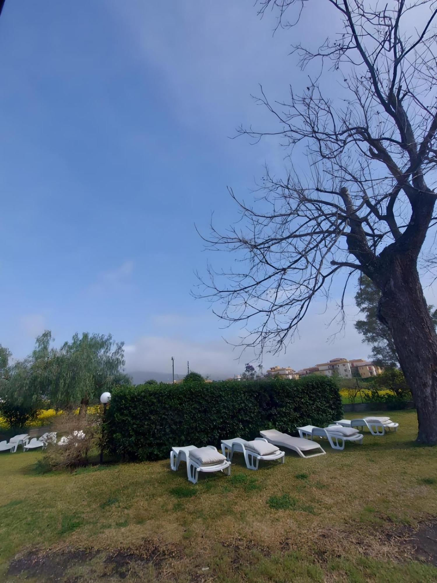 Villa Nadira Giardini Naxos Exterior foto