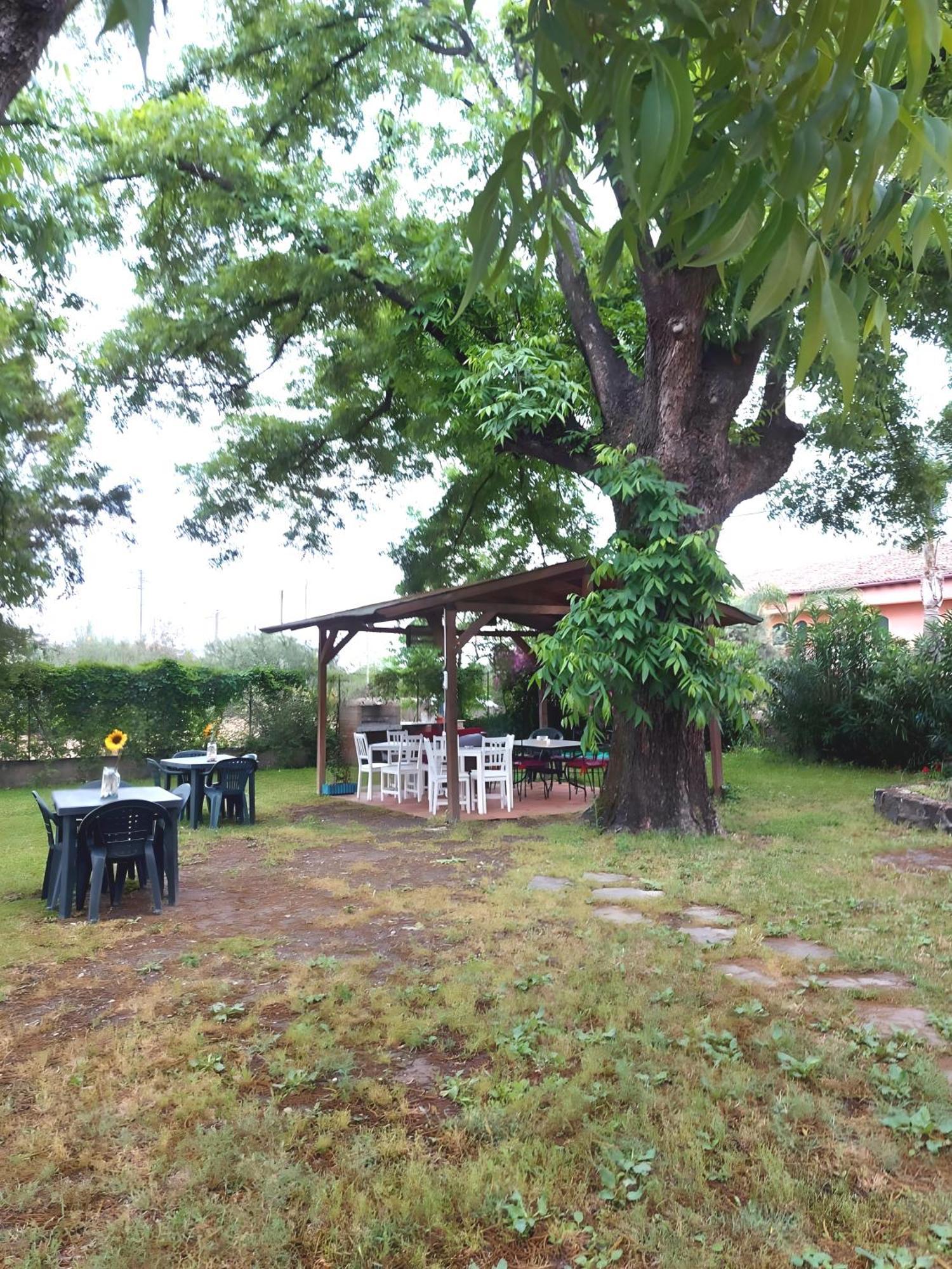 Villa Nadira Giardini Naxos Exterior foto