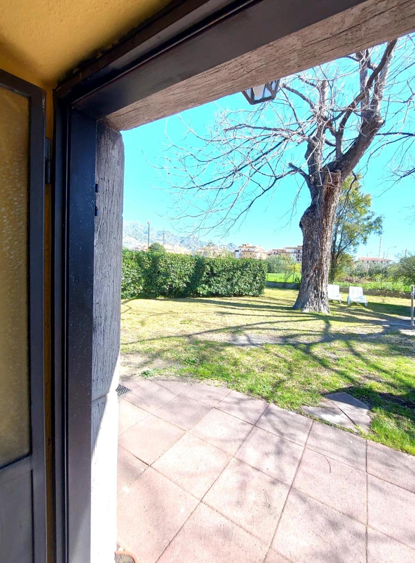 Villa Nadira Giardini Naxos Exterior foto