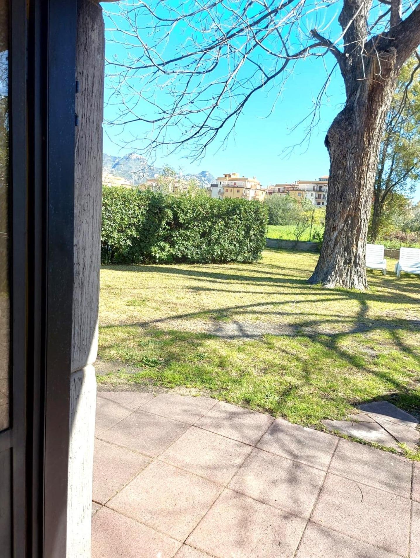 Villa Nadira Giardini Naxos Exterior foto
