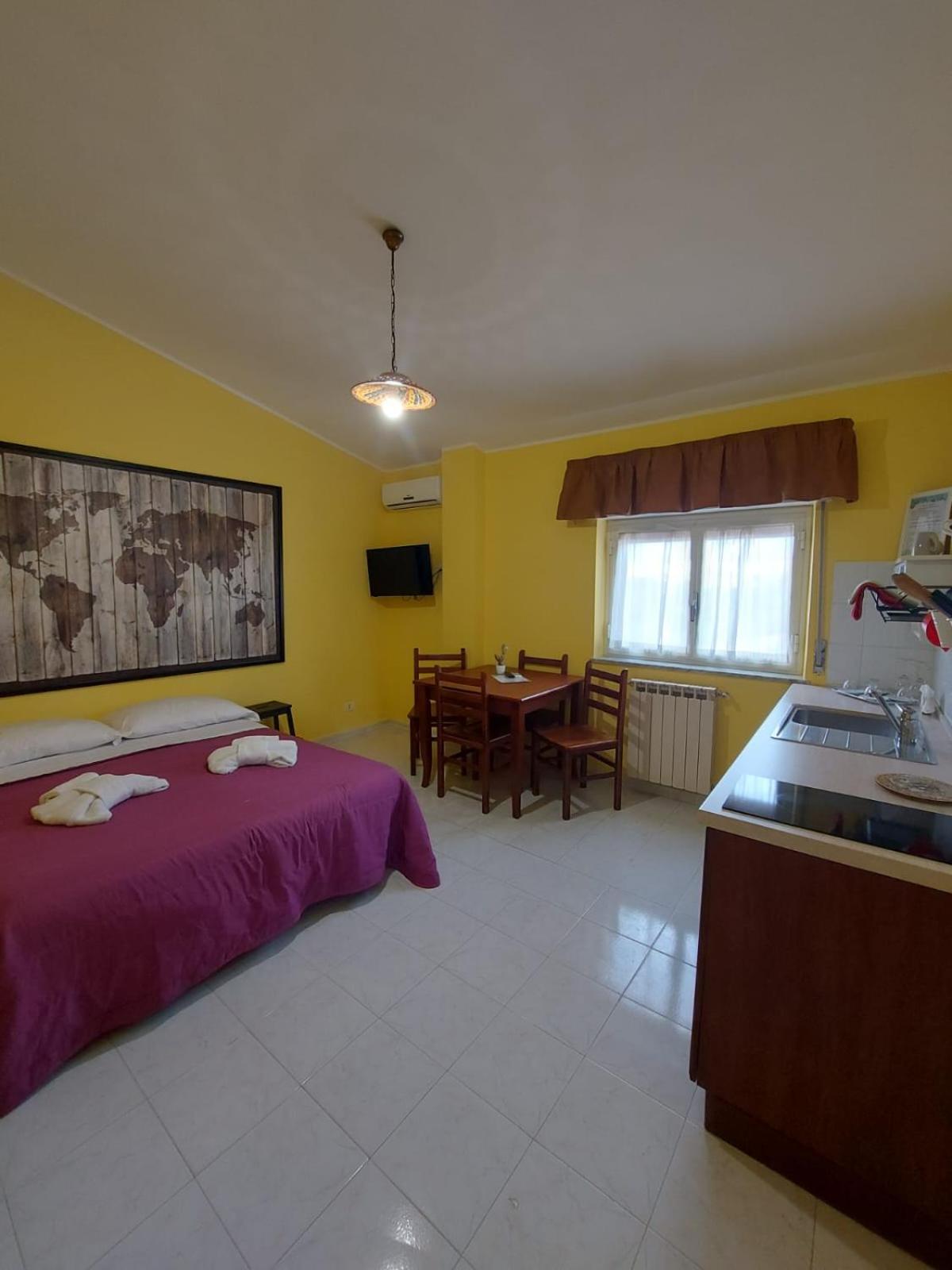 Villa Nadira Giardini Naxos Exterior foto