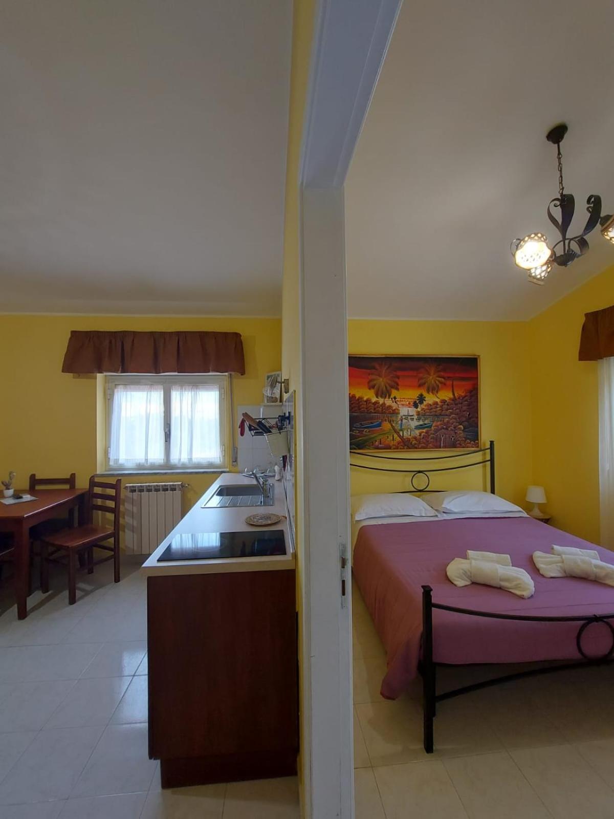 Villa Nadira Giardini Naxos Exterior foto